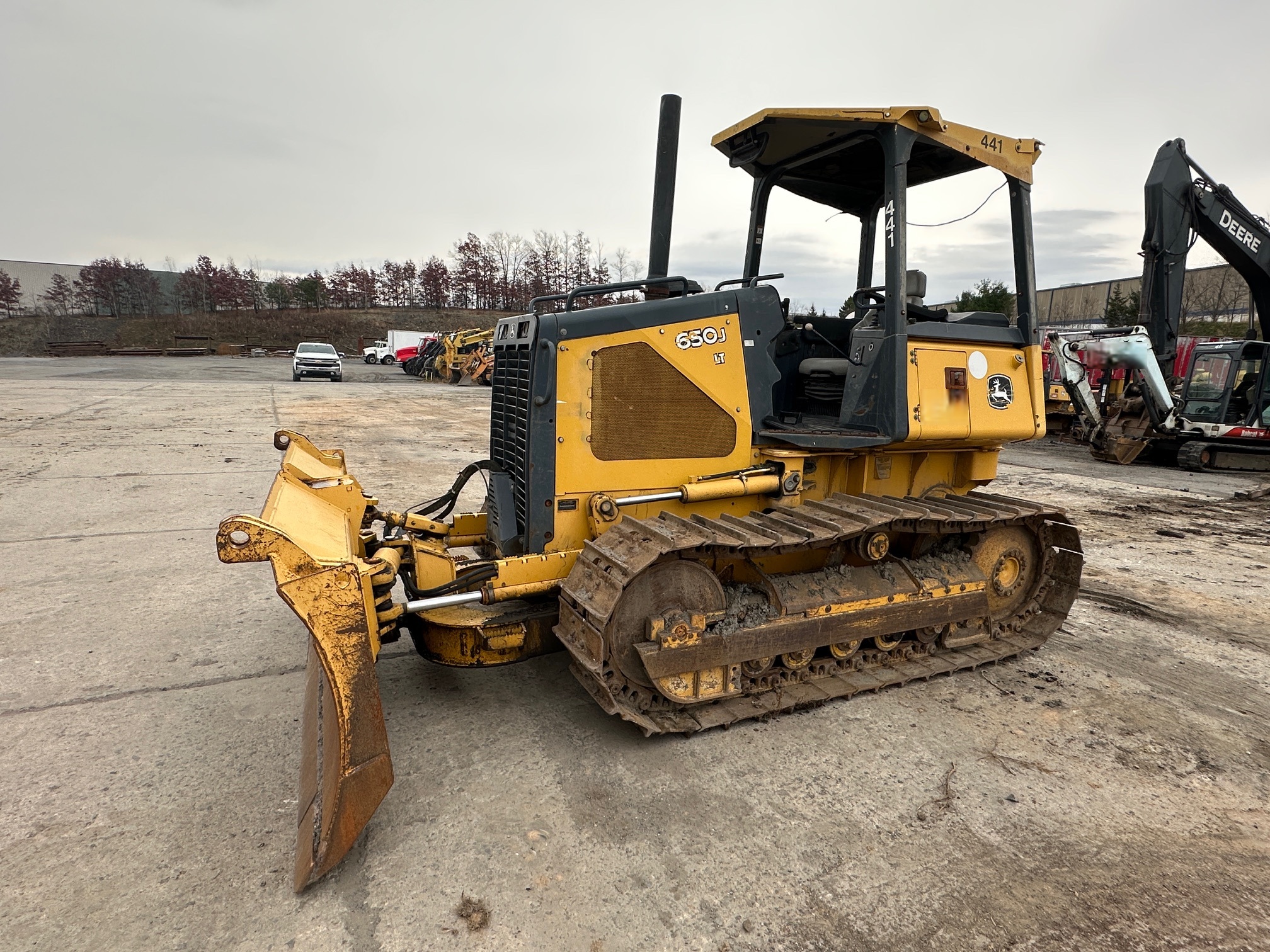 2007 DEERE 650J LT - Image 6