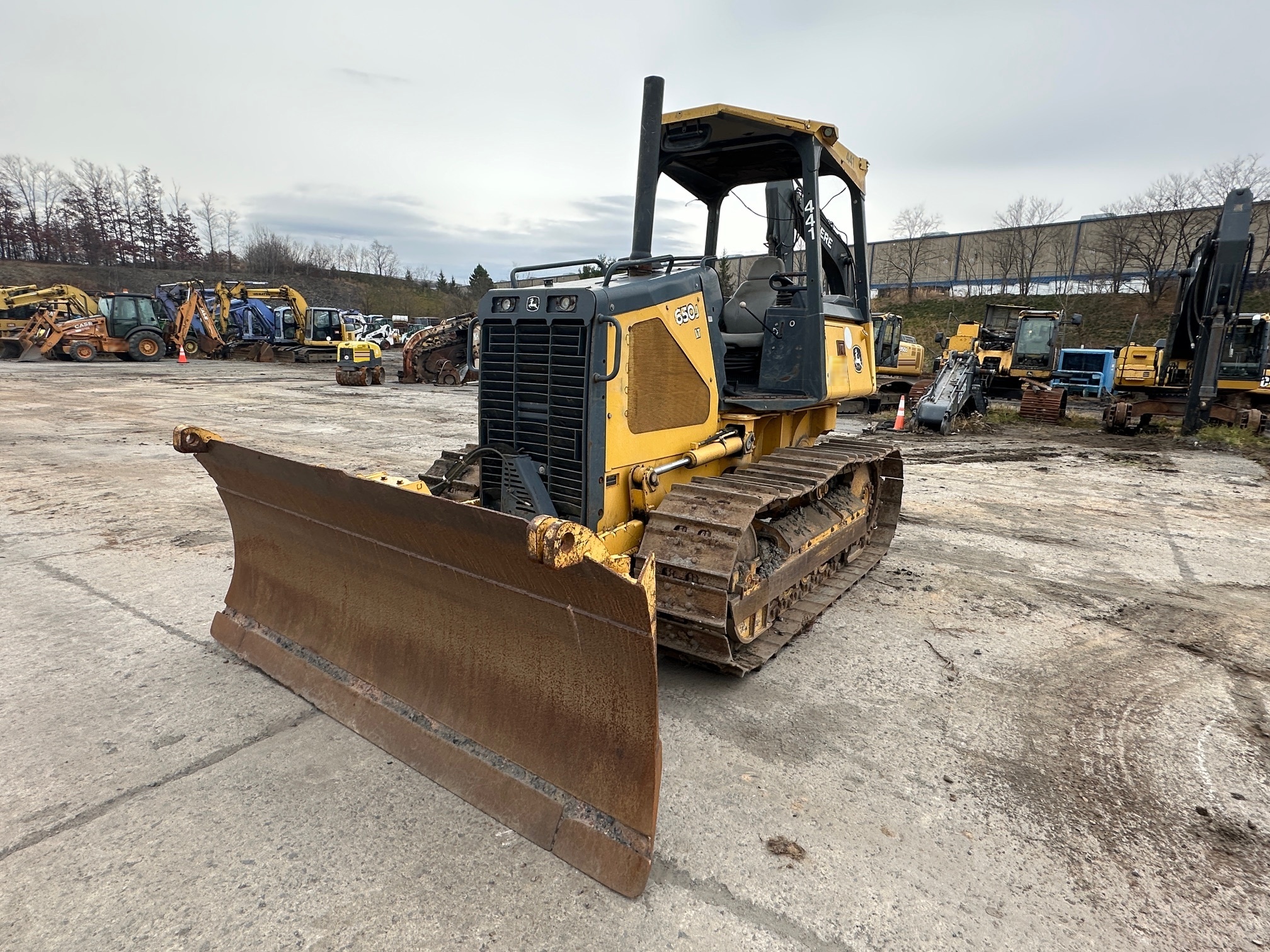 2007 DEERE 650J LT - Image 7