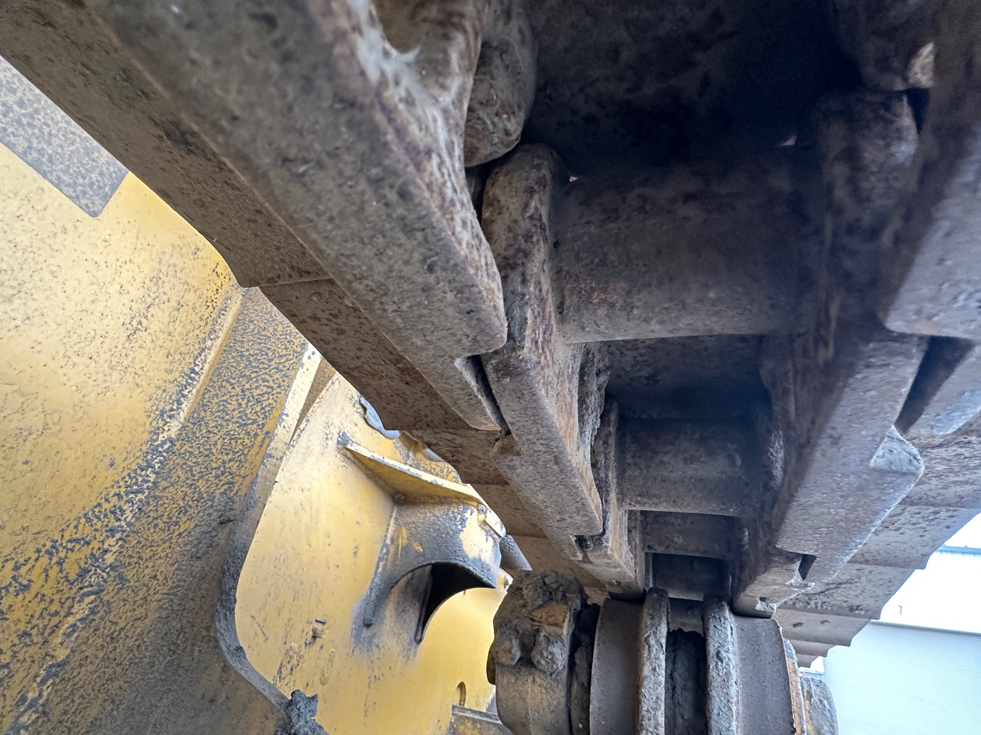 2007 DEERE 650J LT - Image 13