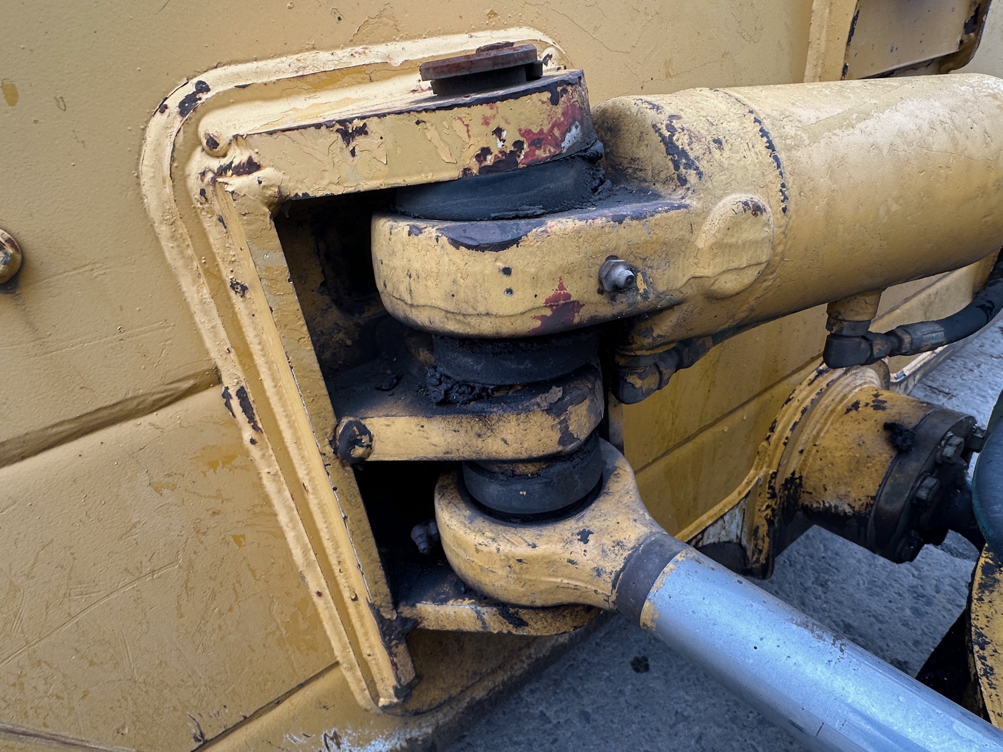 2007 DEERE 650J LT - Image 21