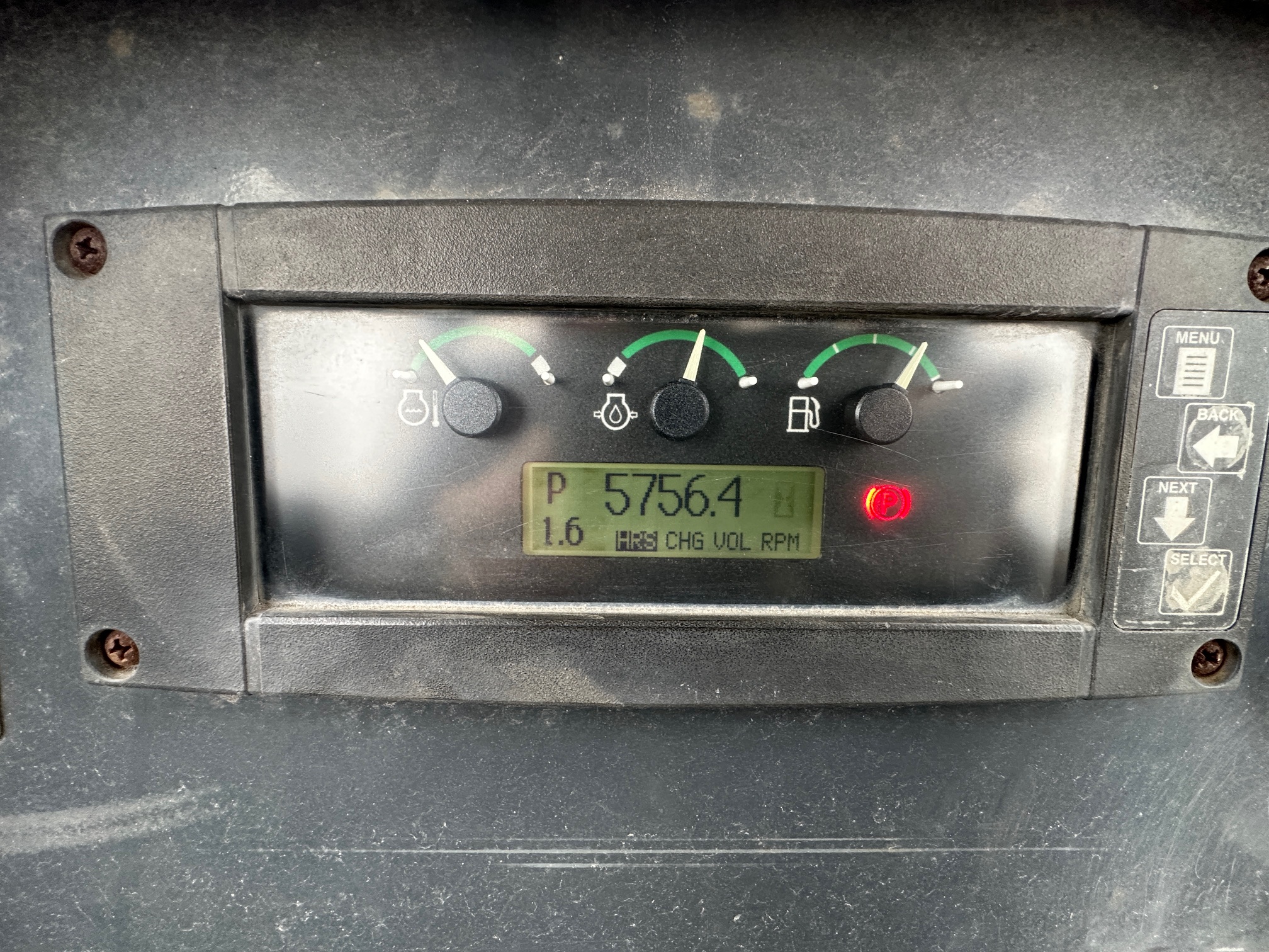 2007 DEERE 650J LT - Image 27