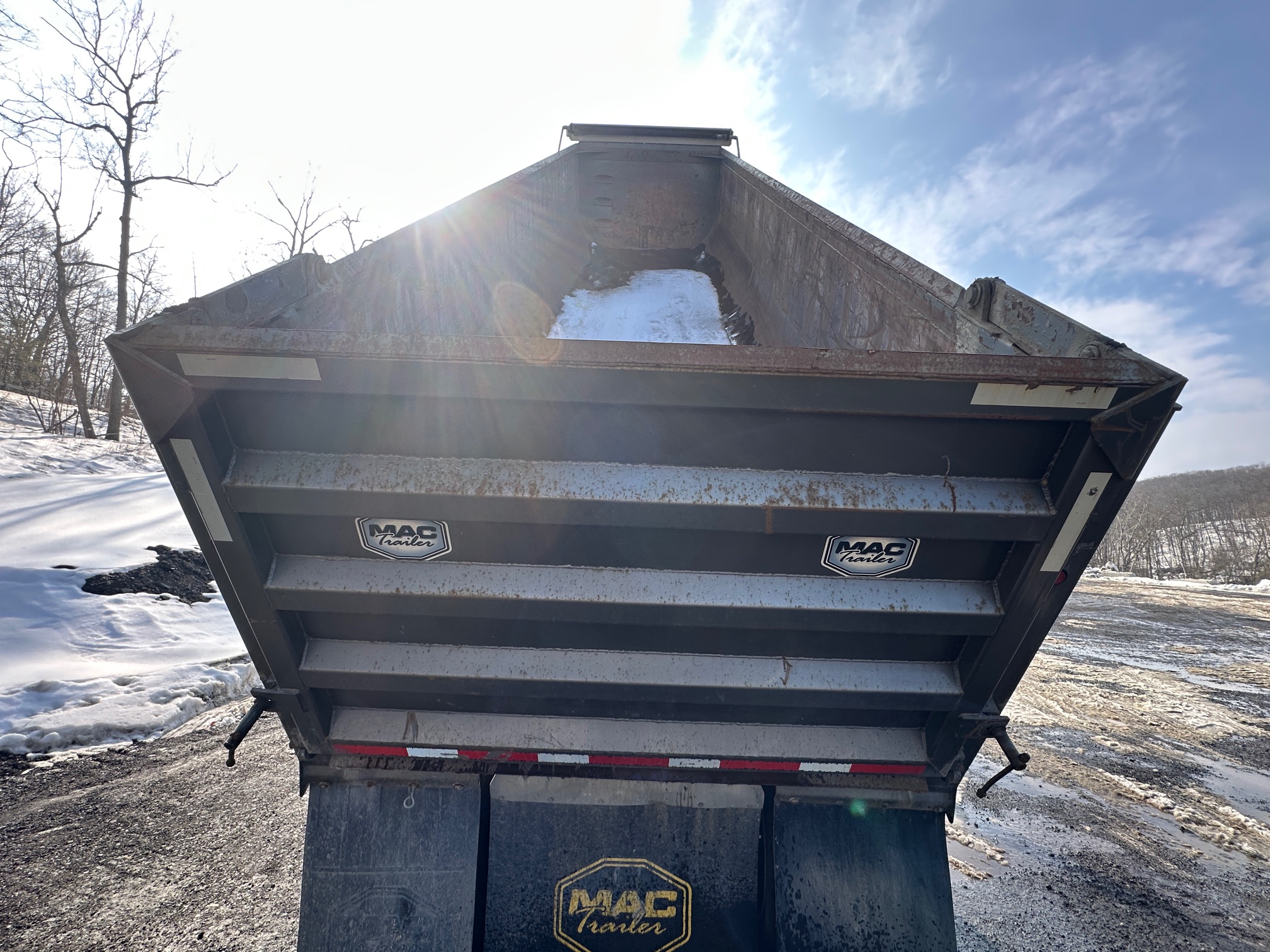 2021 MAC Quad Axle End Dump - view 6 of 33