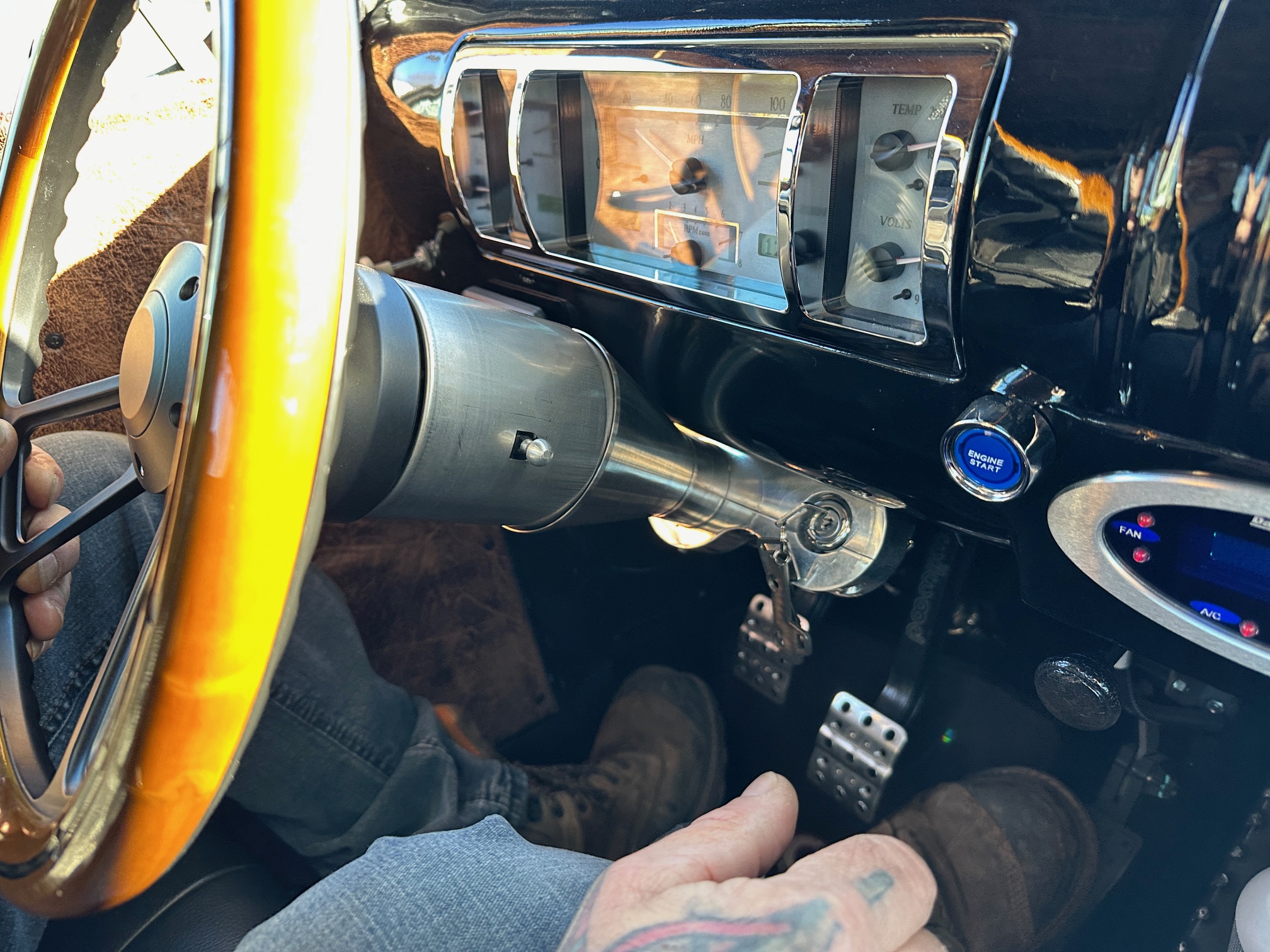 1946 CHEVROLET COE - Image 33