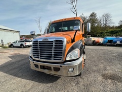 2012 FREIGHTLINER Cascadia 125 - Image 4