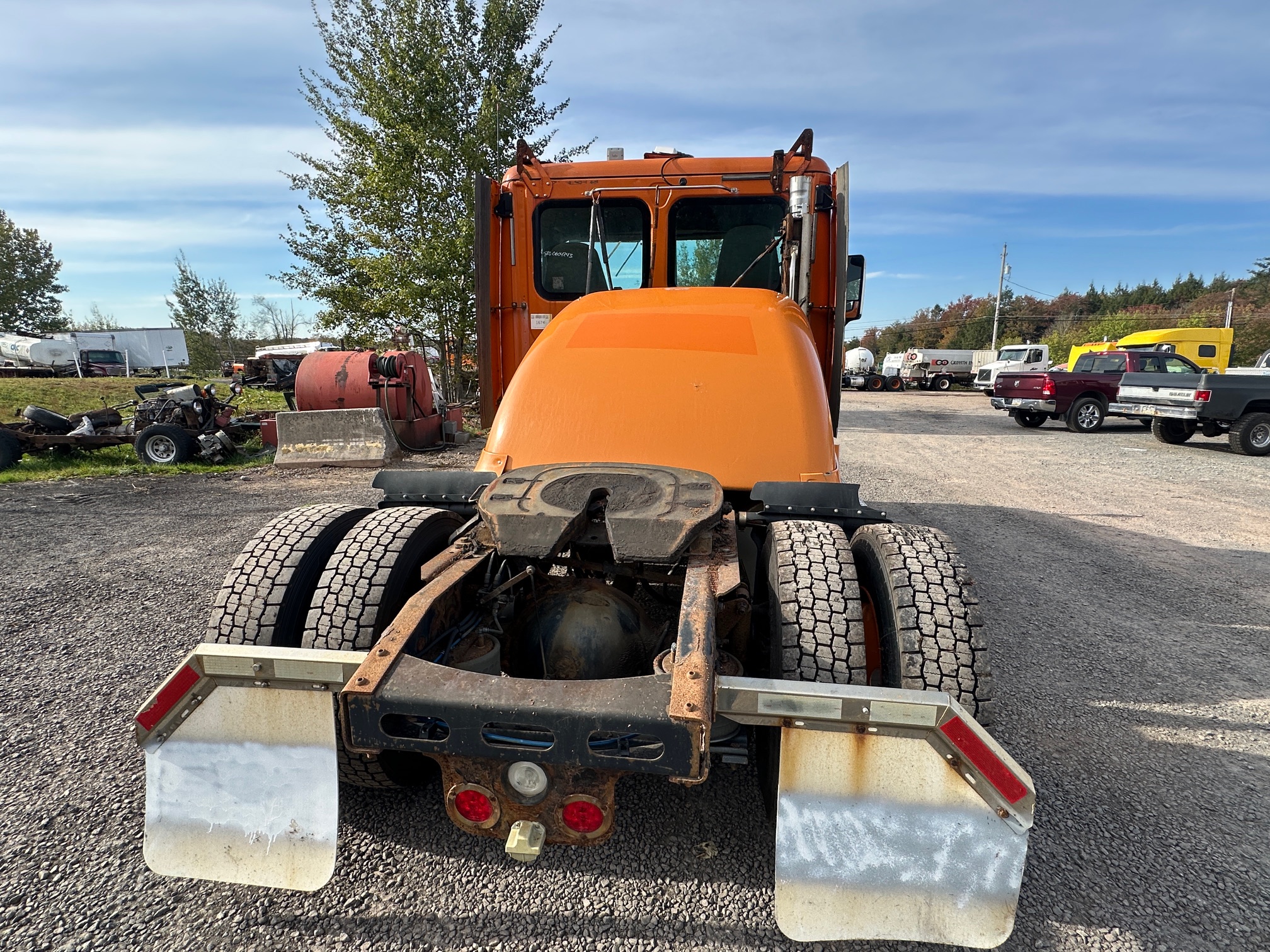 2012 FREIGHTLINER Cascadia 125 - Image 10