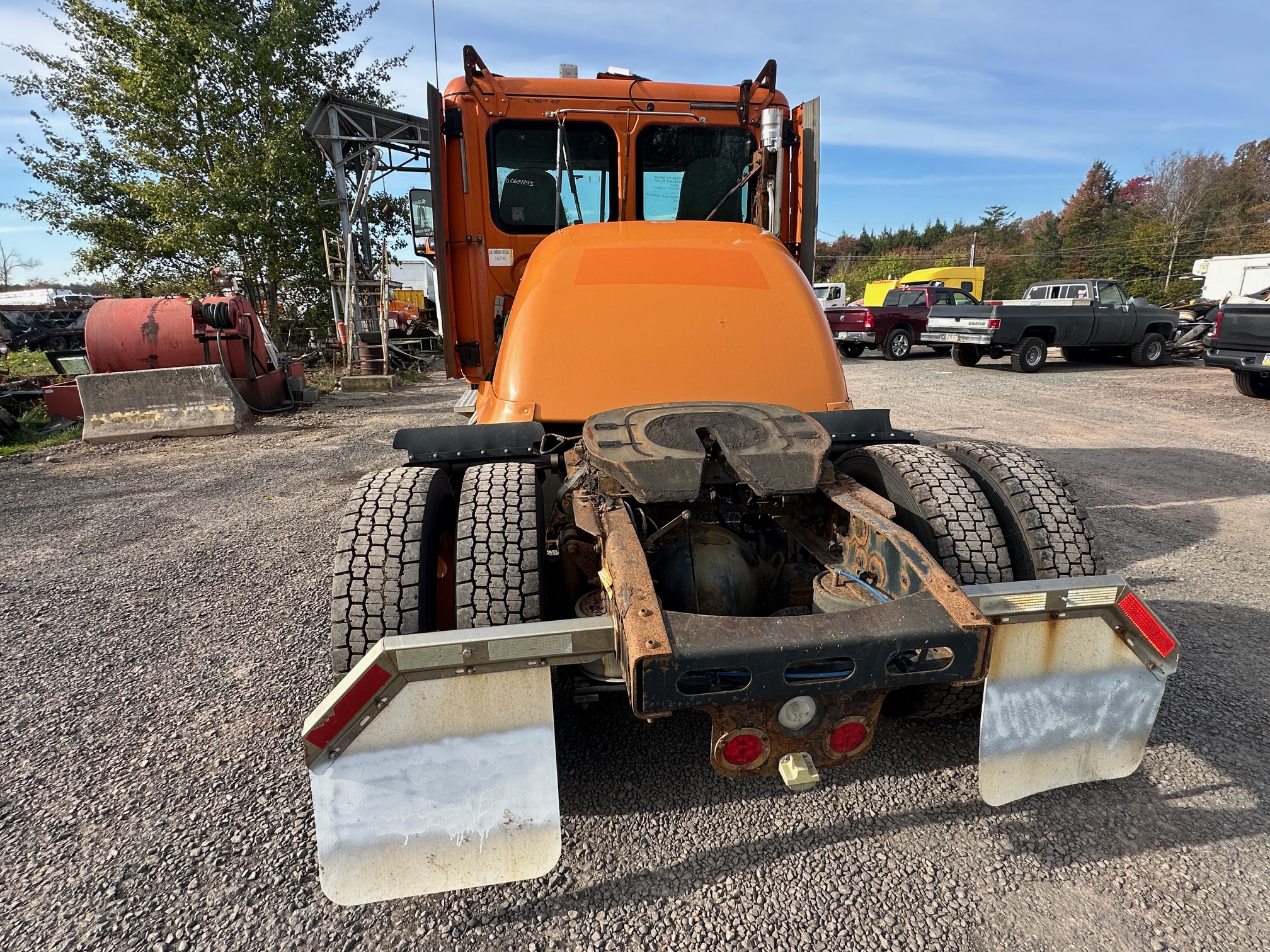 2012 FREIGHTLINER Cascadia 125 - Image 11