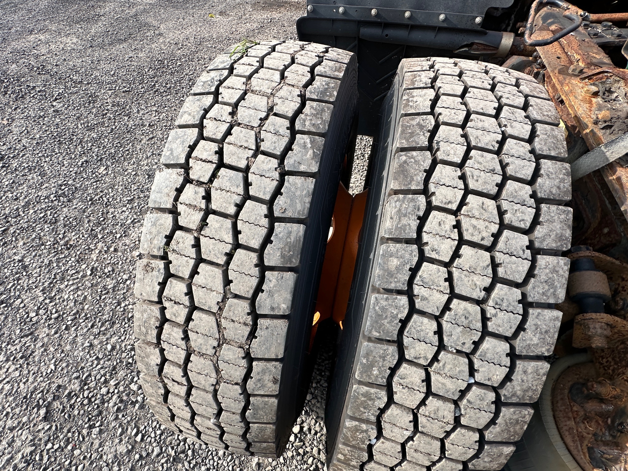 2012 FREIGHTLINER Cascadia 125 - Image 16