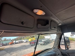 2012 FREIGHTLINER Cascadia 125 - Image 28