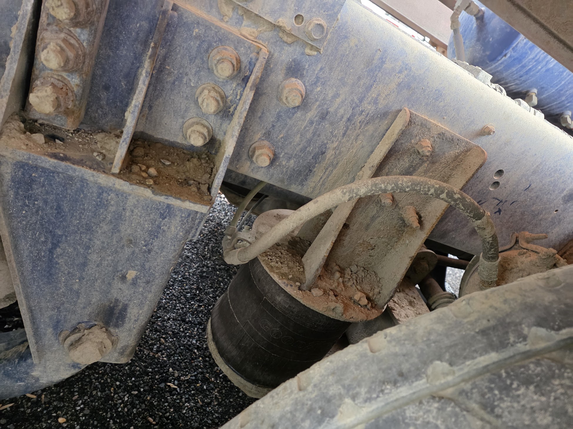 2008 OSHKOSH Front Discharge - view 16 of 24