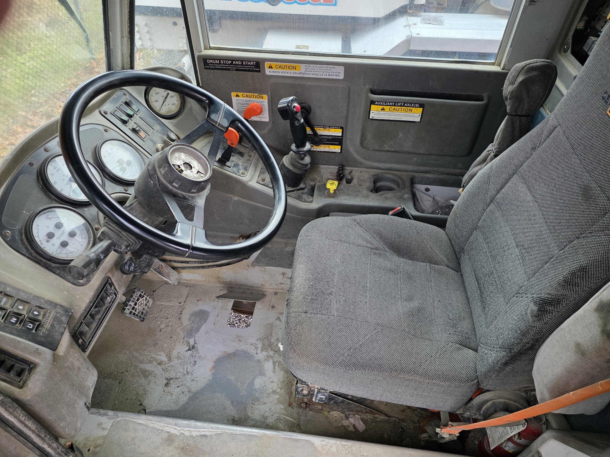 2008 OSHKOSH Front Discharge - Image 22