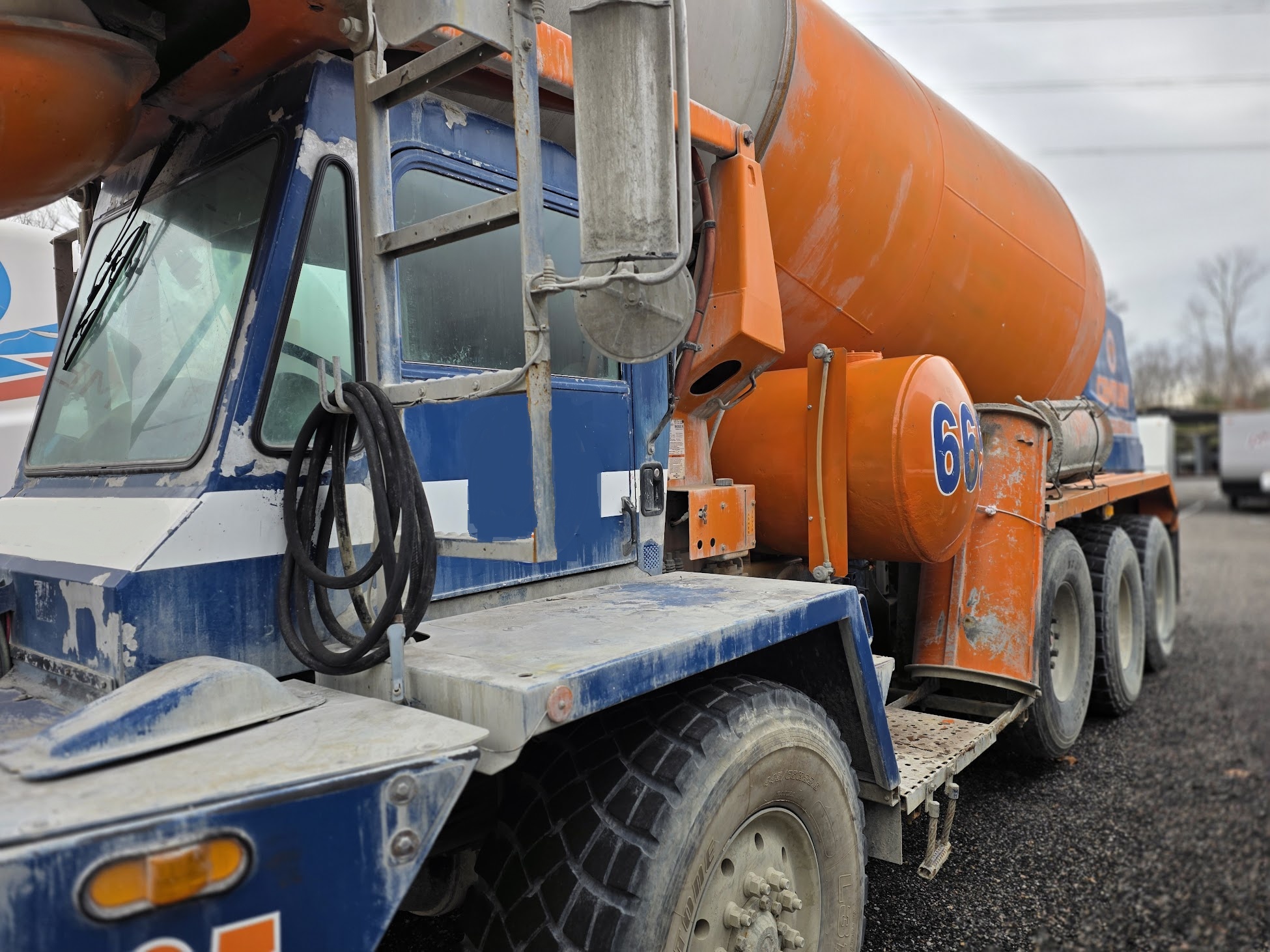 2008 OSHKOSH Front Discharge - Image 3