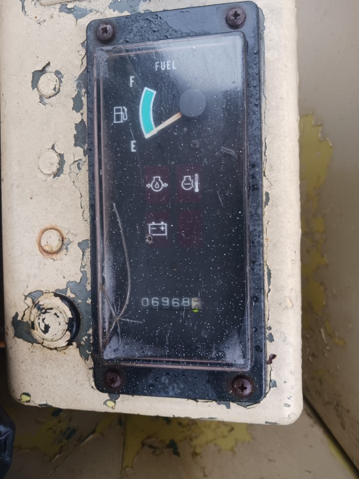 1999 YANMAR VIO70 - Image 13