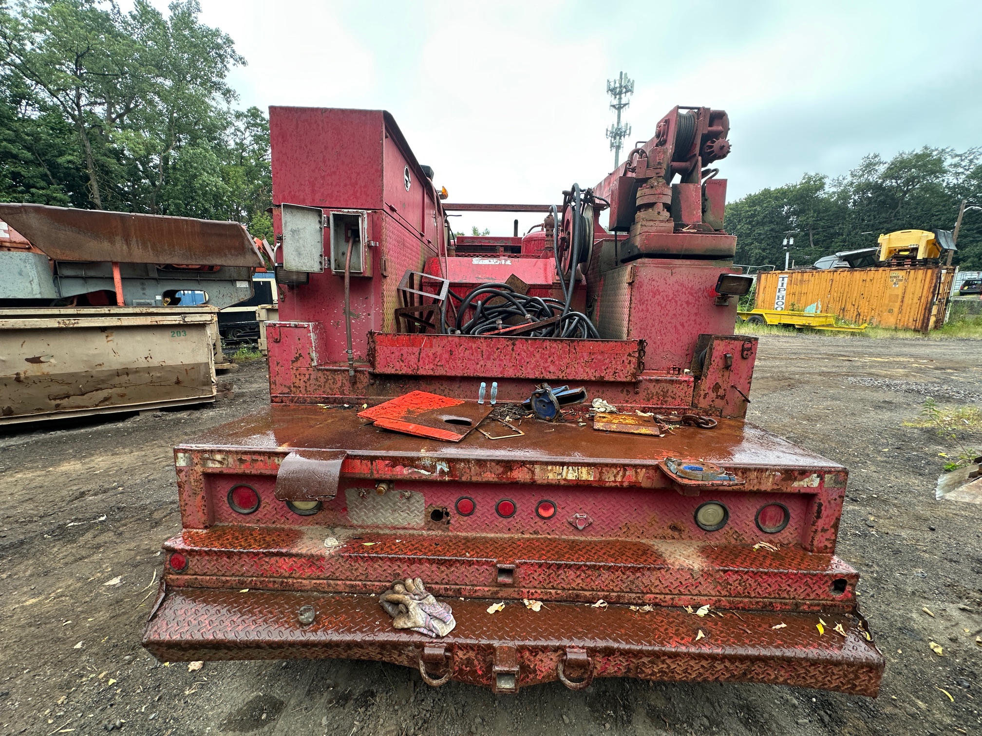 2001 INTERNATIONAL 4700 Service Truck - view 11 of 57