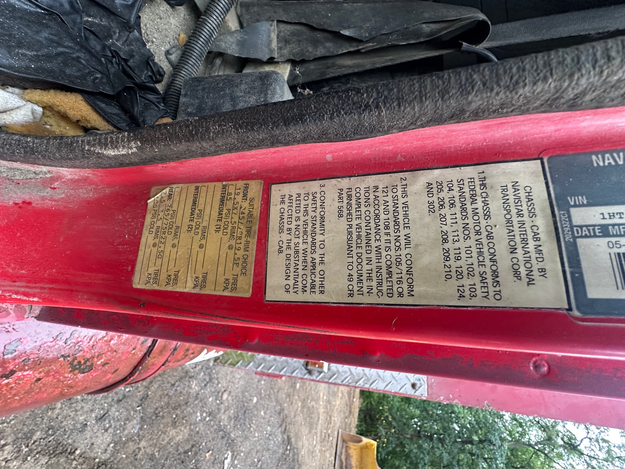 2001 INTERNATIONAL 4700 Service Truck - view 15 of 57