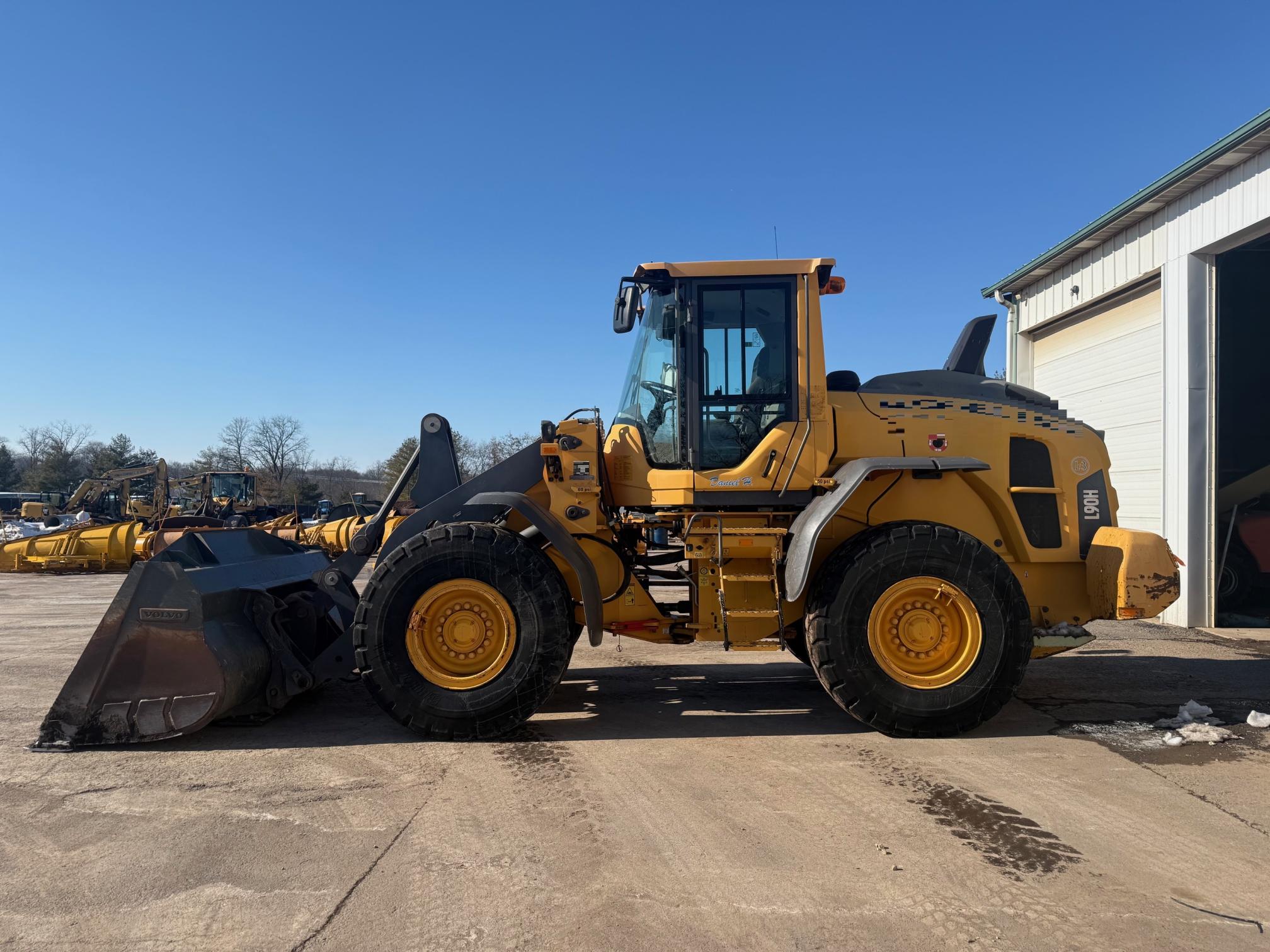 2016 VOLVO L90H - Image 2