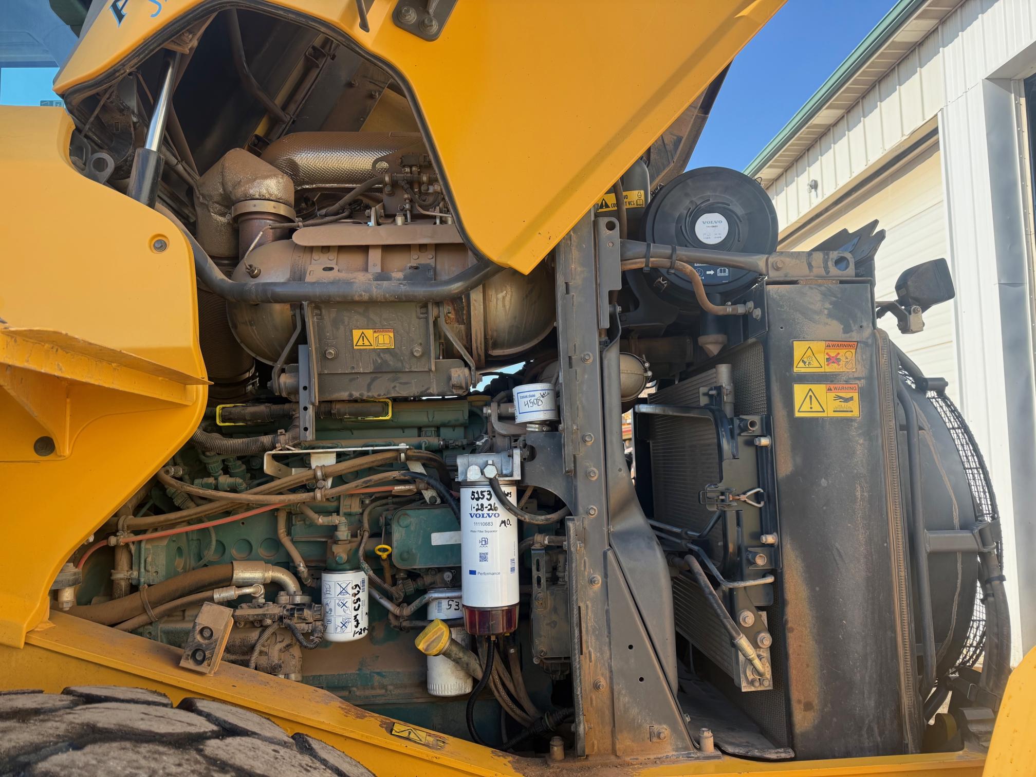 2016 VOLVO L90H - Image 9