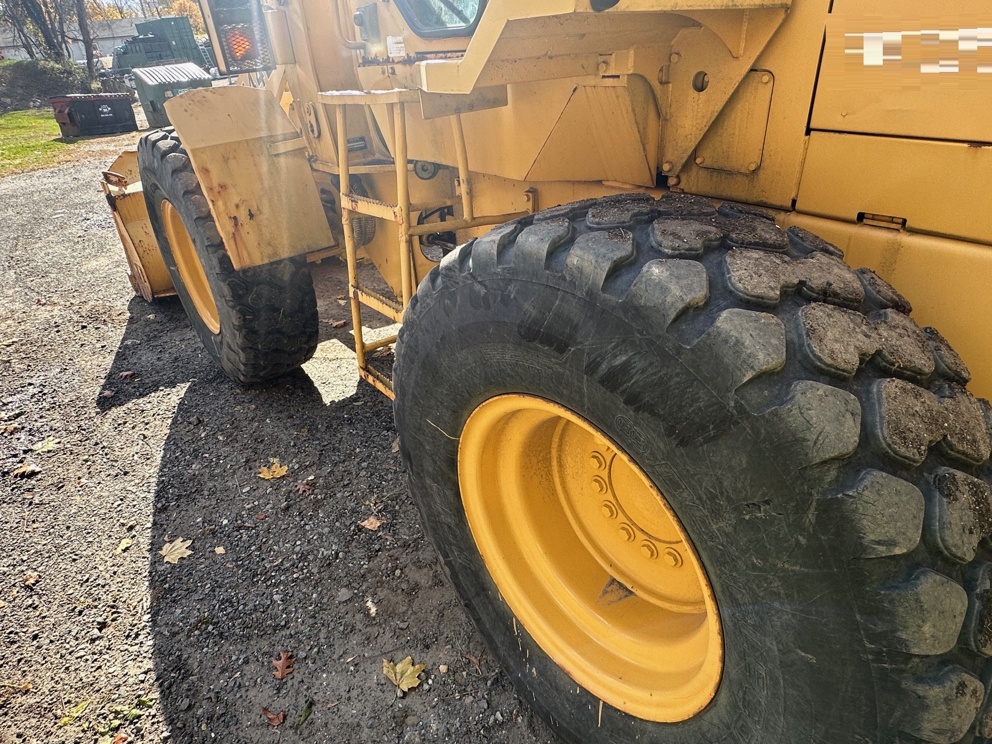 1994 DEERE 444E - Image 26