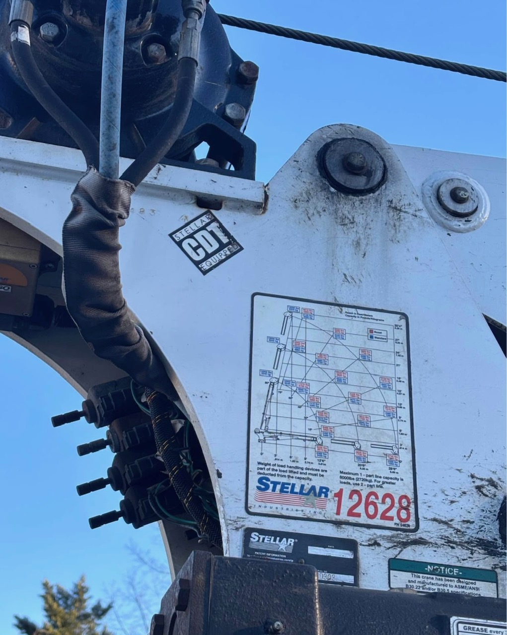 2014 PETERBILT 337 Service Truck - Image 7