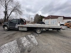2017 FORD F550 Rollback - Image 2