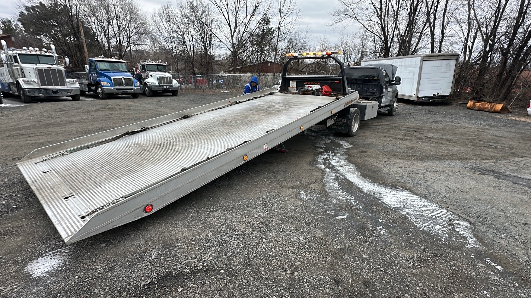 2017 FORD F550 Rollback - Image 34