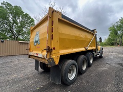 2016 MACK Granite GU713 - Image 9