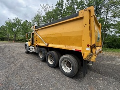 2016 MACK Granite GU713 - Image 12