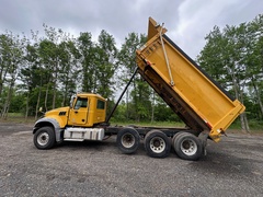 2016 MACK Granite GU713 - Image 23