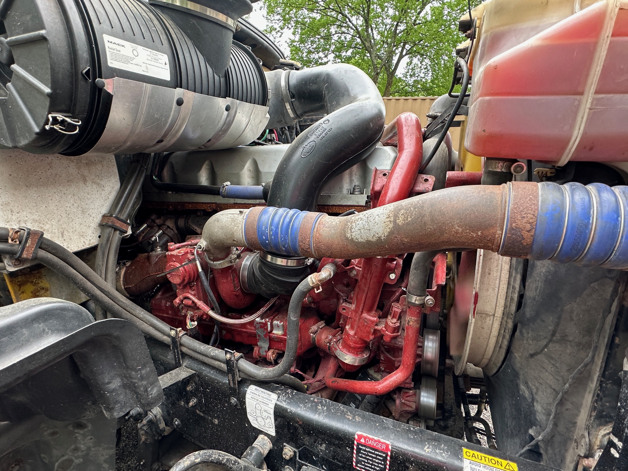 2016 MACK Granite GU713 - Image 36