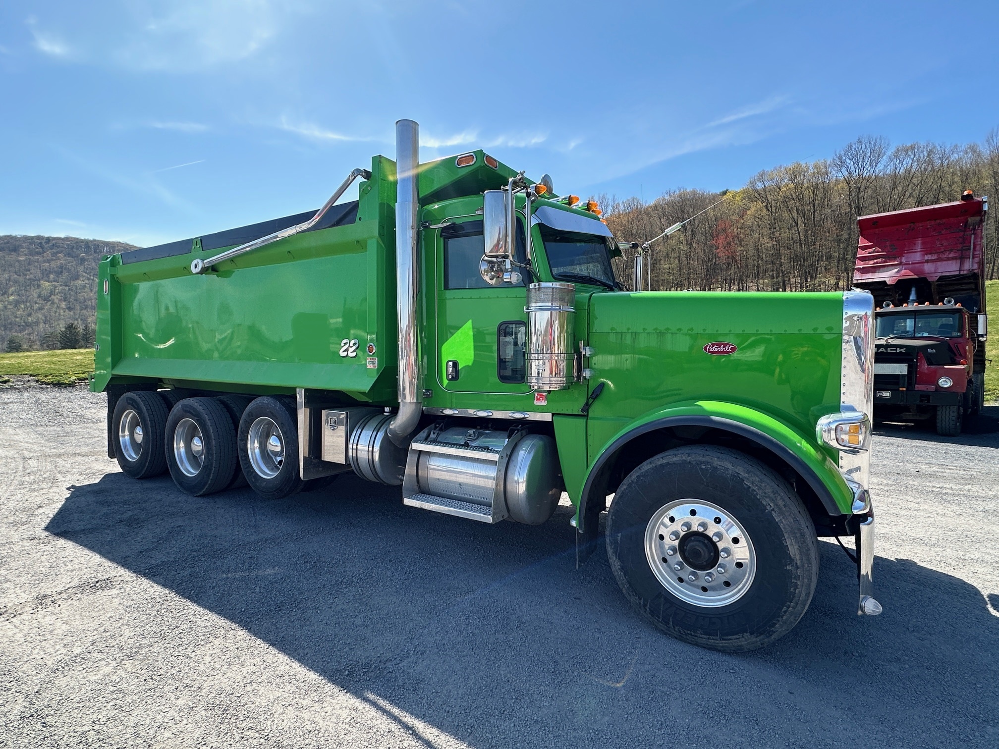 2019 PETERBILT 389 Glider - view 7 of 62