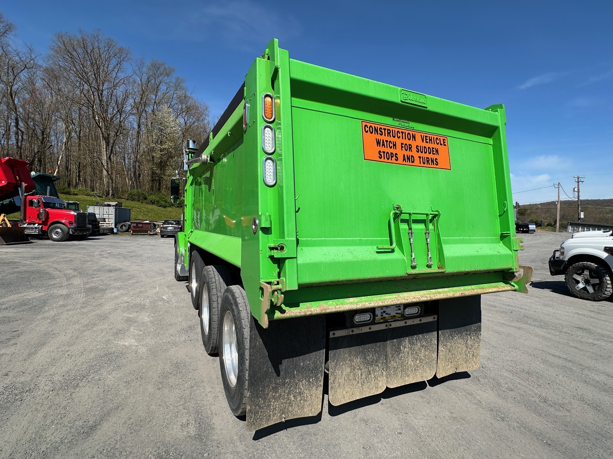 2019 PETERBILT 389 Glider - Image 13