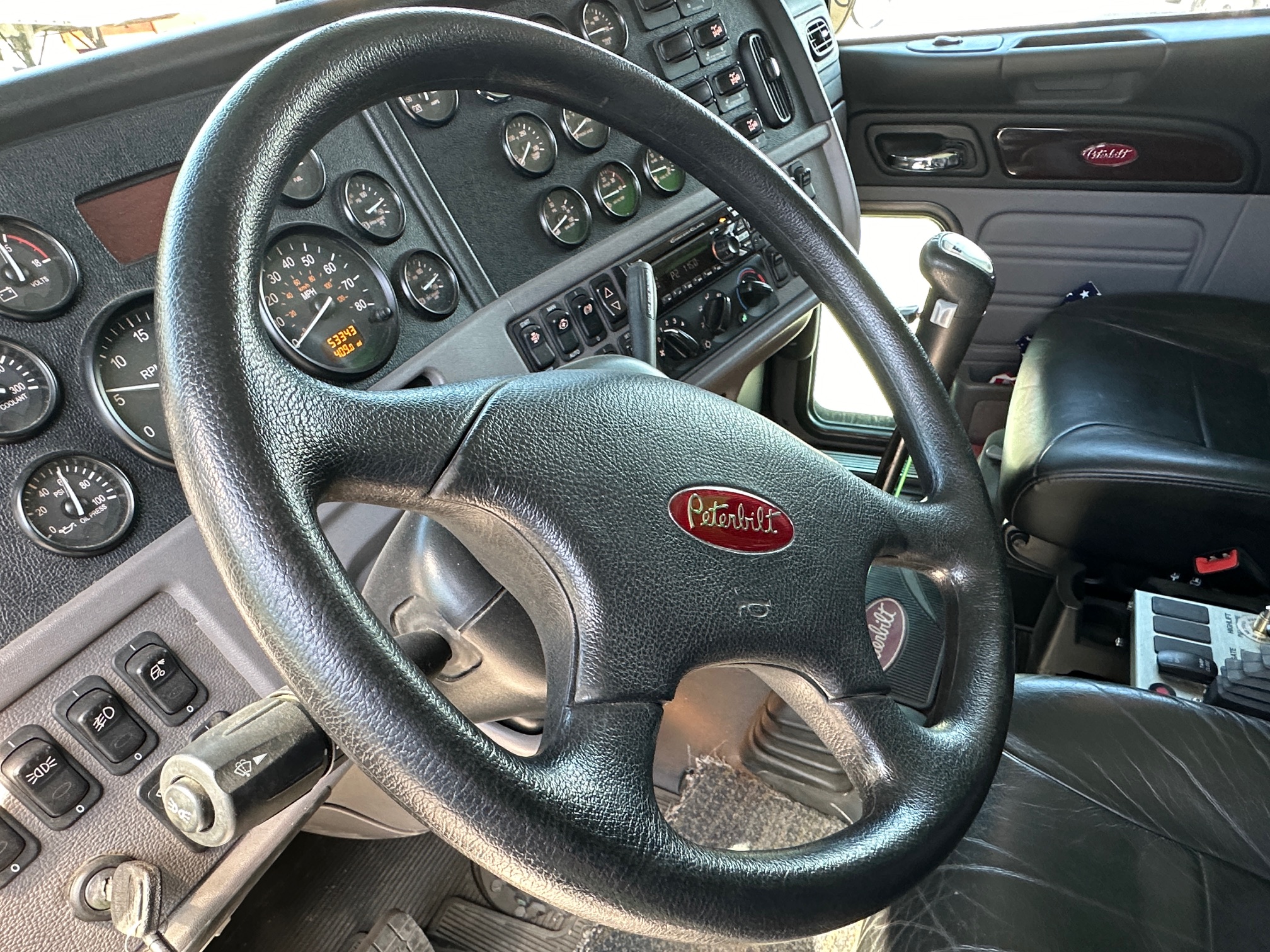 2019 PETERBILT 389 Glider - Image 19