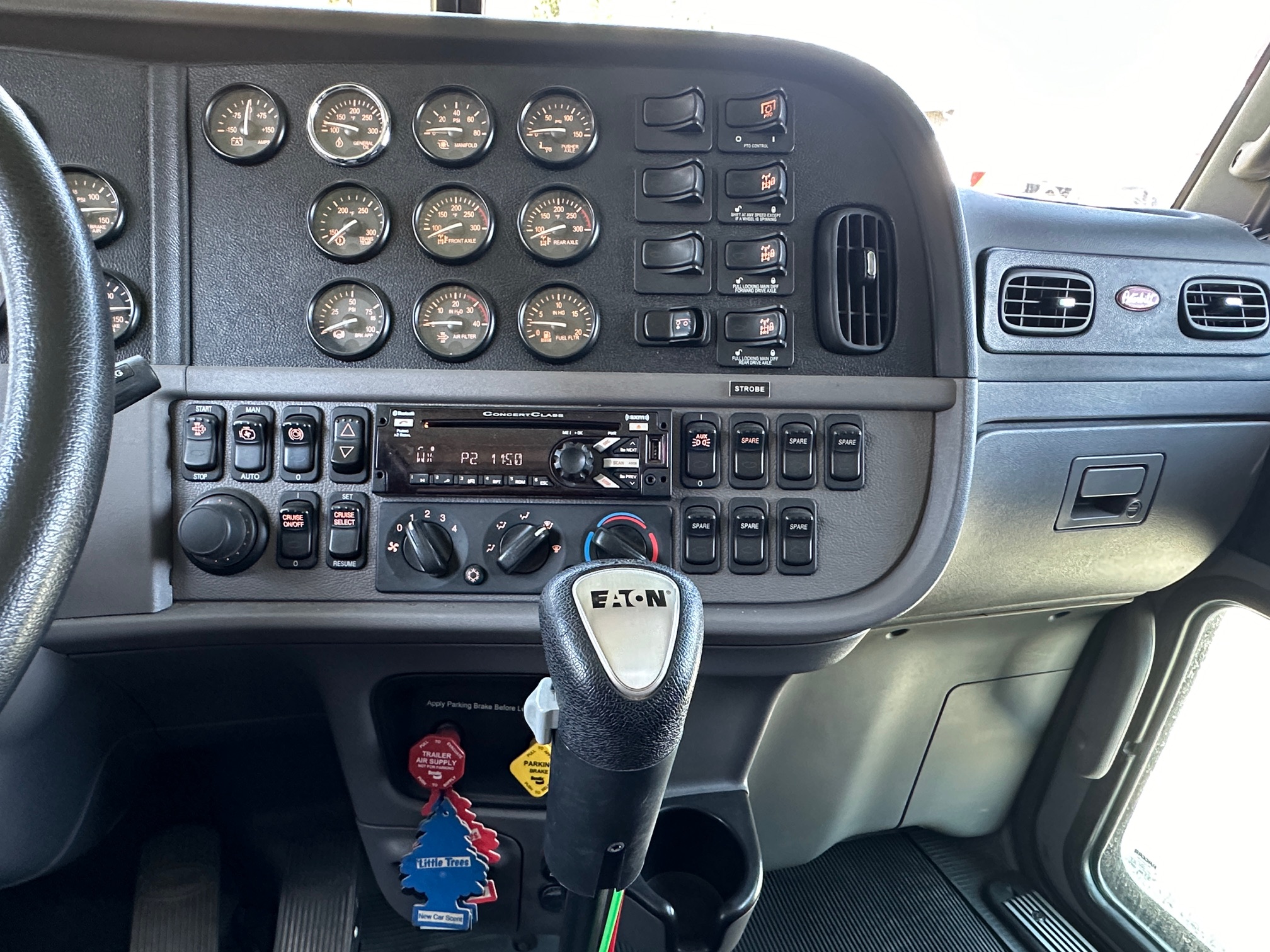 2019 PETERBILT 389 Glider - view 20 of 62