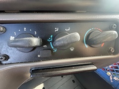 2015 FREIGHTLINER 114SD - Image 21