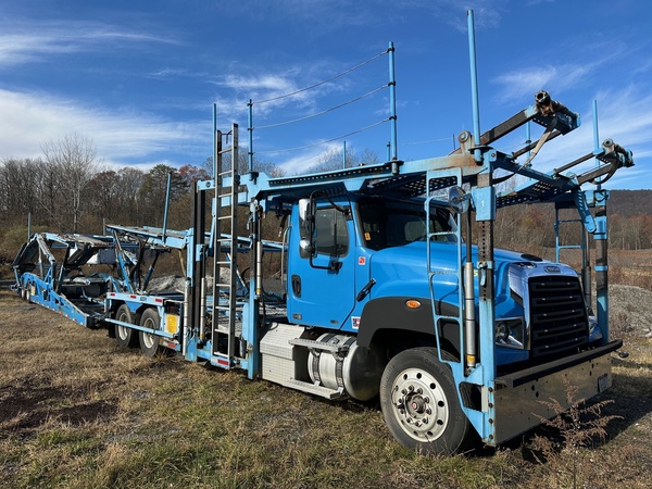 2015 FREIGHTLINER 114SD