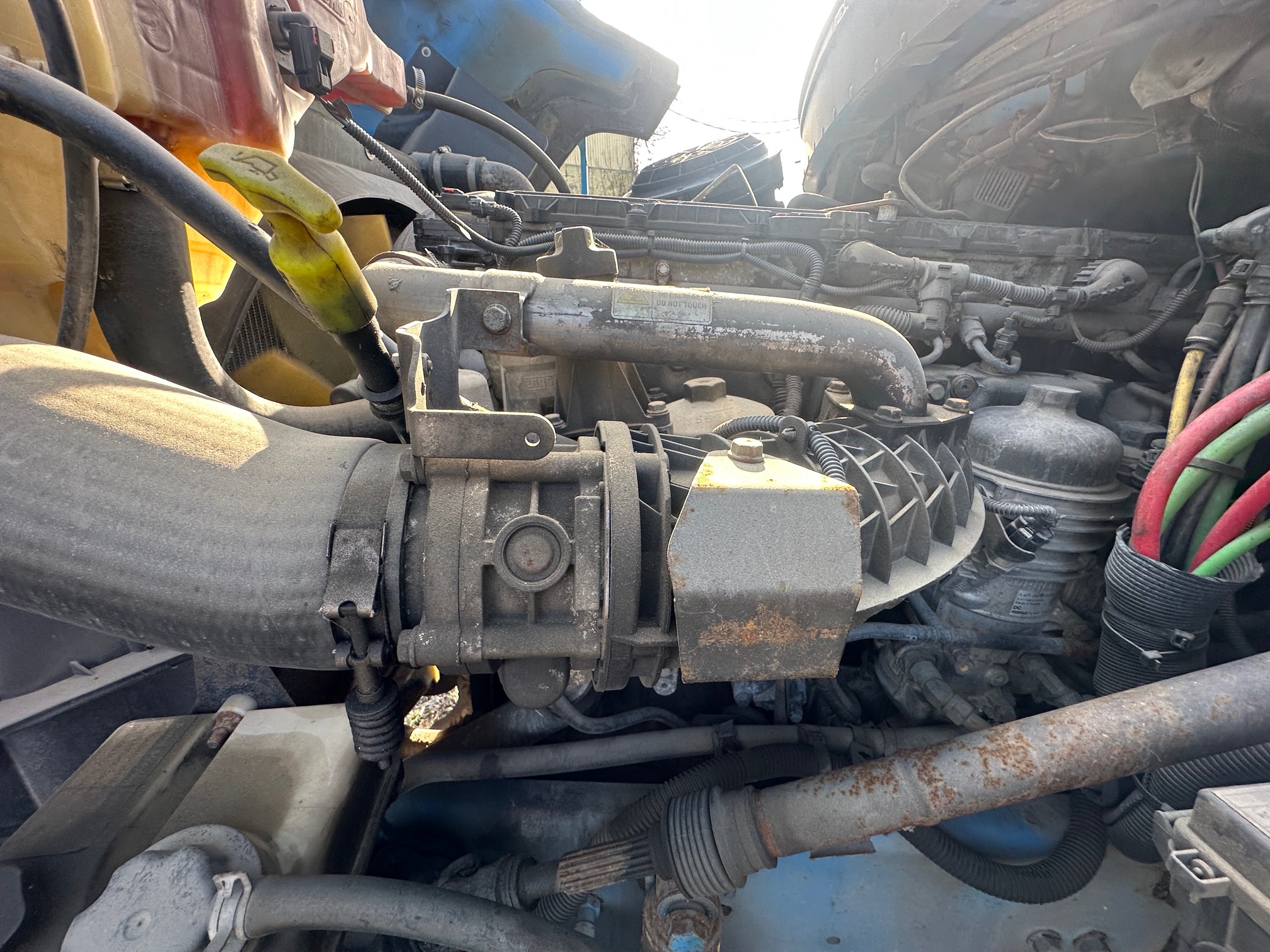 2015 FREIGHTLINER 114SD - Image 53