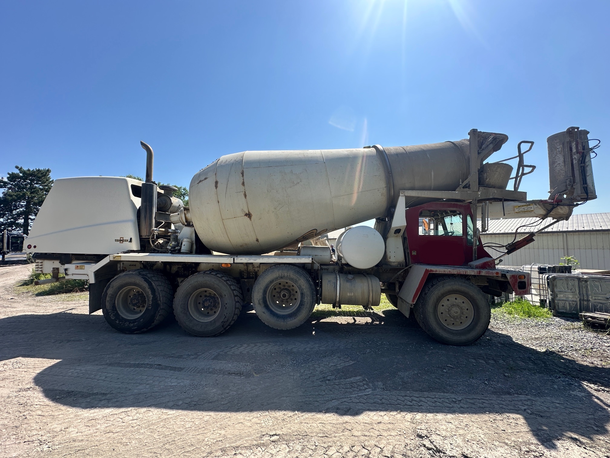 2008 OSHKOSH Front Discharge Mixer