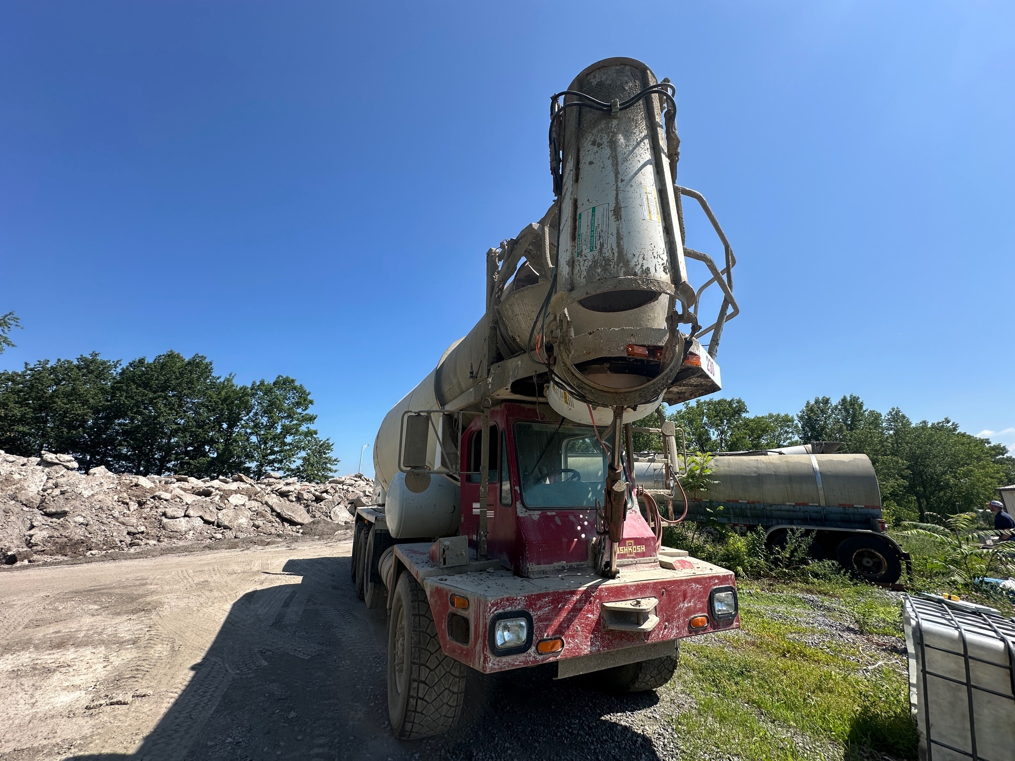 2008 OSHKOSH Front Discharge Mixer - view 8 of 42