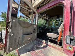 2008 OSHKOSH Front Discharge Mixer - Image 13