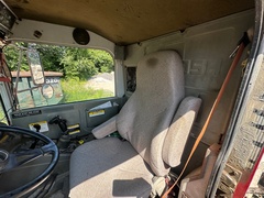 2008 OSHKOSH Front Discharge Mixer - Image 15