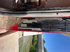 2008 OSHKOSH Front Discharge Mixer - Image 22