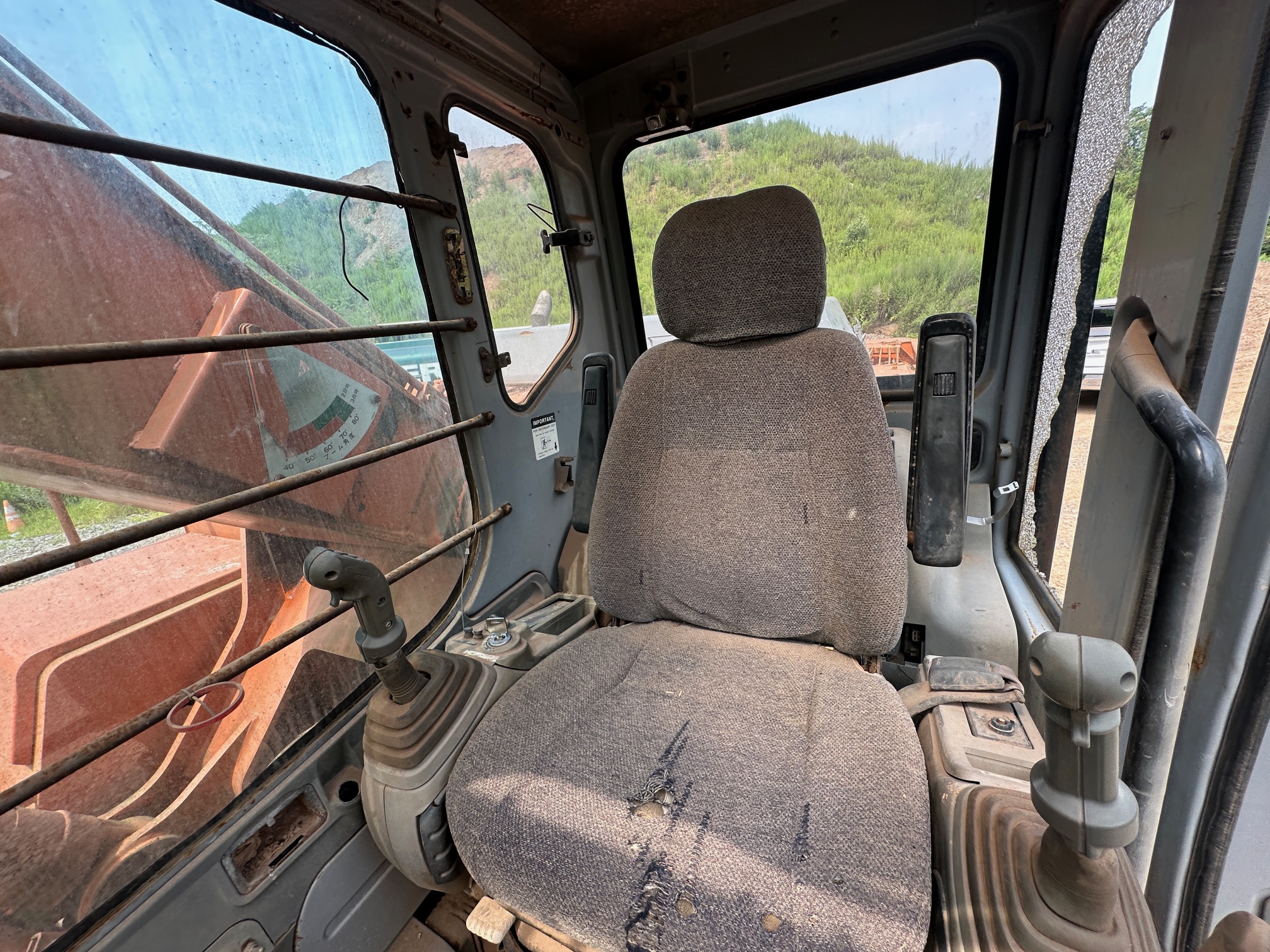 1999 HITACHI EX330 LC-5 Demolition - Image 39