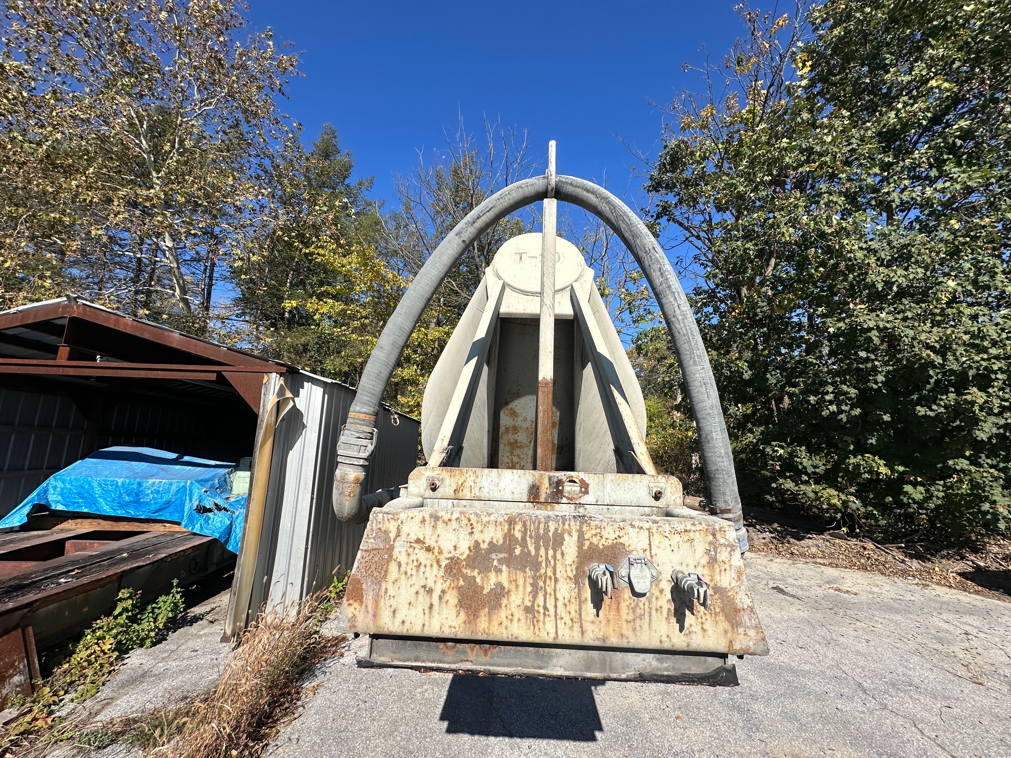 1972 FRUEHAUF Bulk Trailer - view 3 of 32