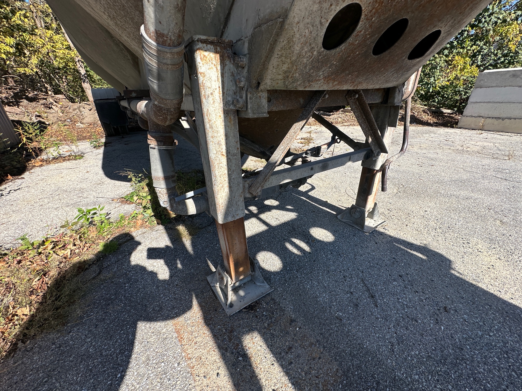 1972 FRUEHAUF Bulk Trailer - view 6 of 32