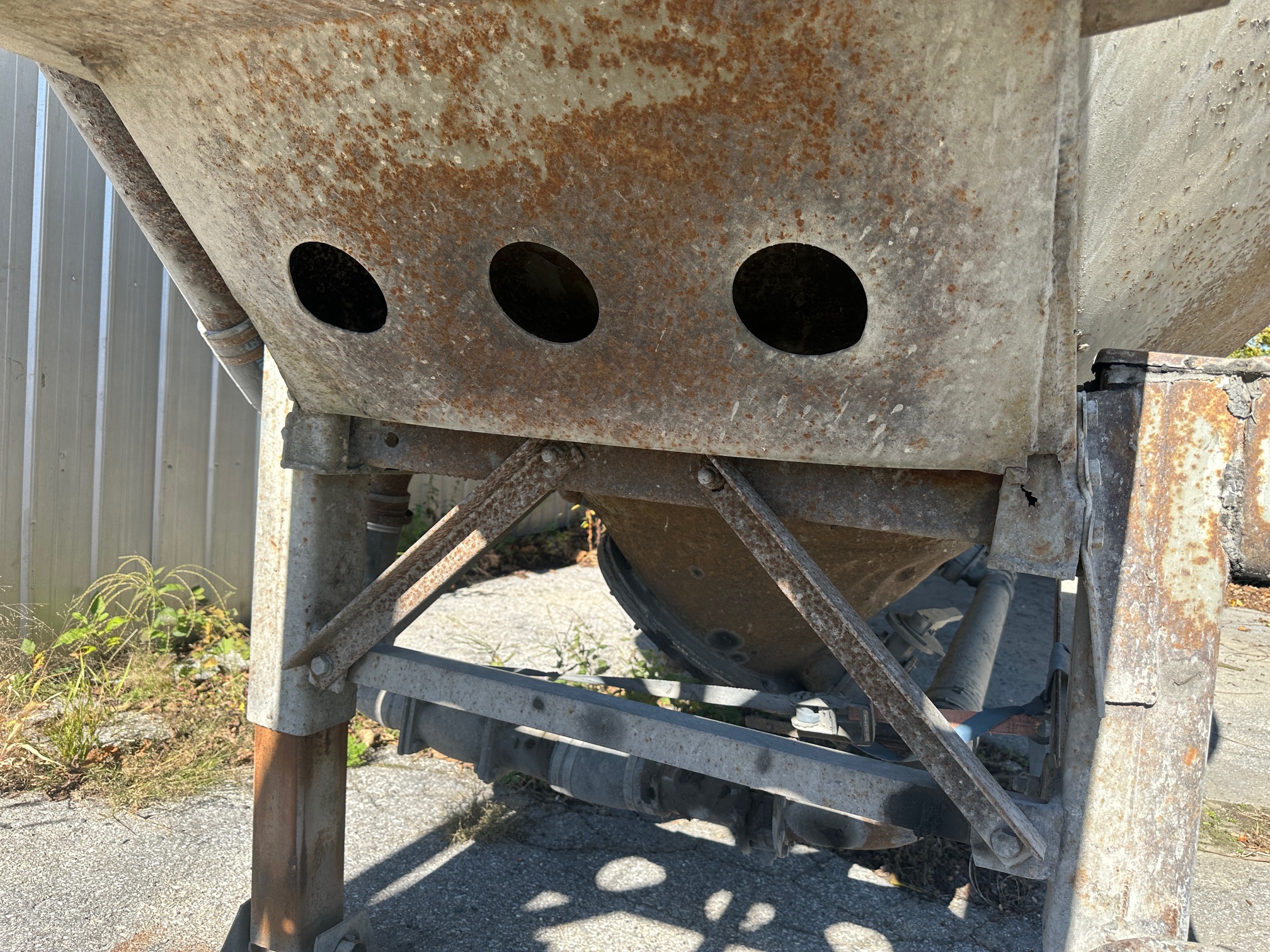 1972 FRUEHAUF Bulk Trailer - view 12 of 32