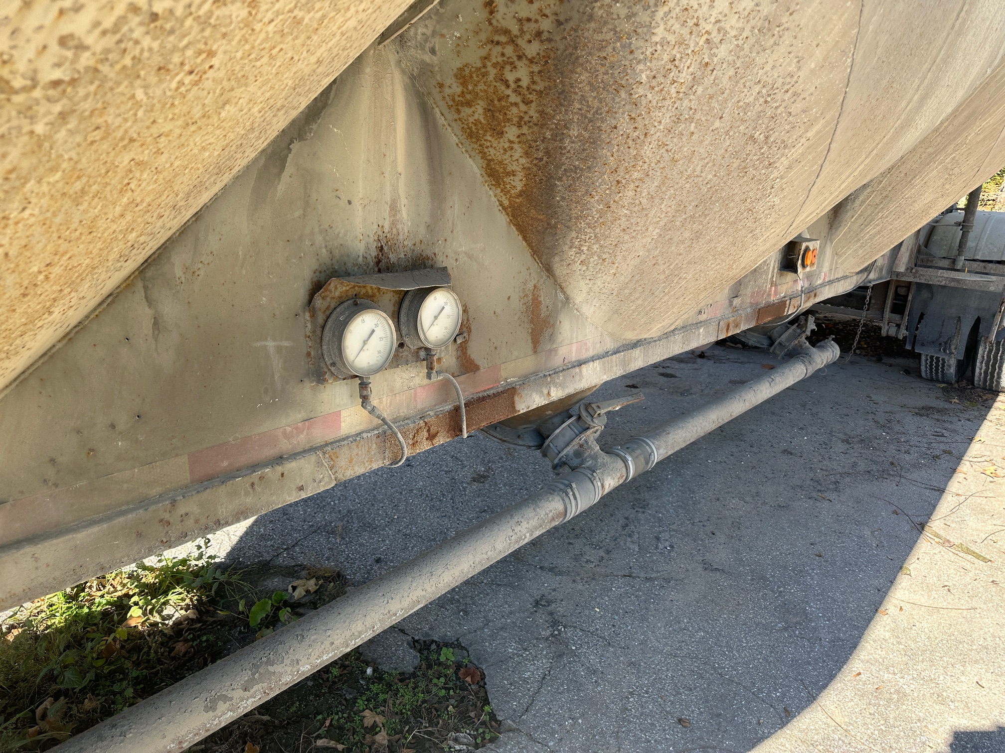 1972 FRUEHAUF Bulk Trailer - Image 13