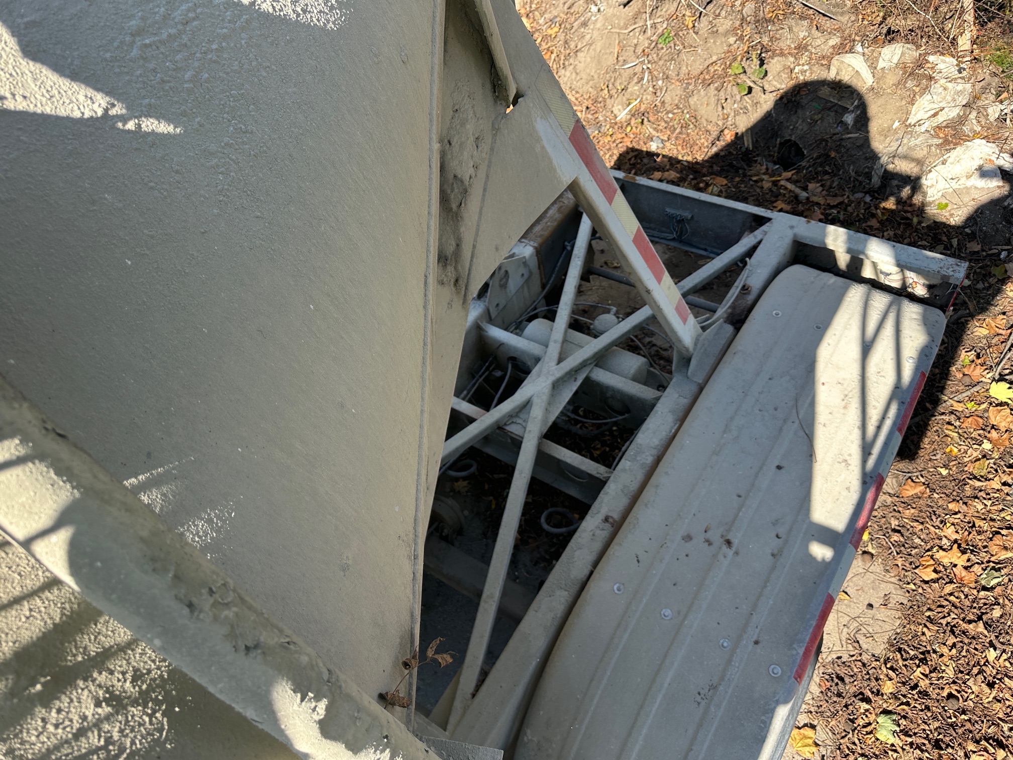 1972 FRUEHAUF Bulk Trailer - view 18 of 32