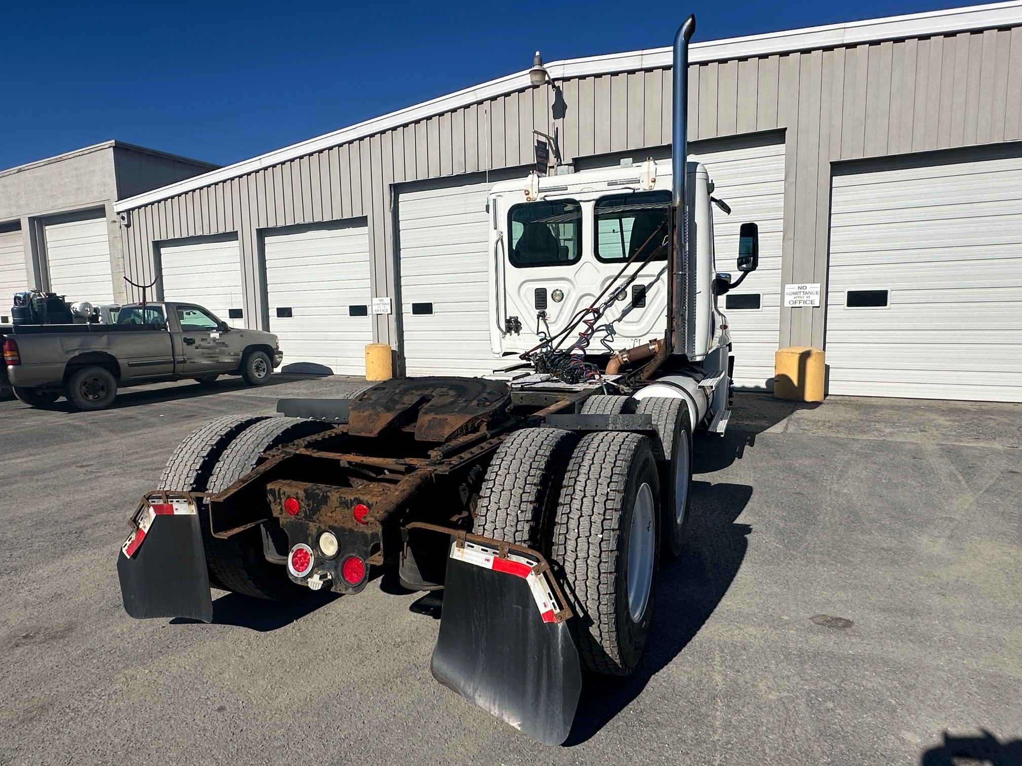 2009 FREIGHTLINER Cascadia - Image 13