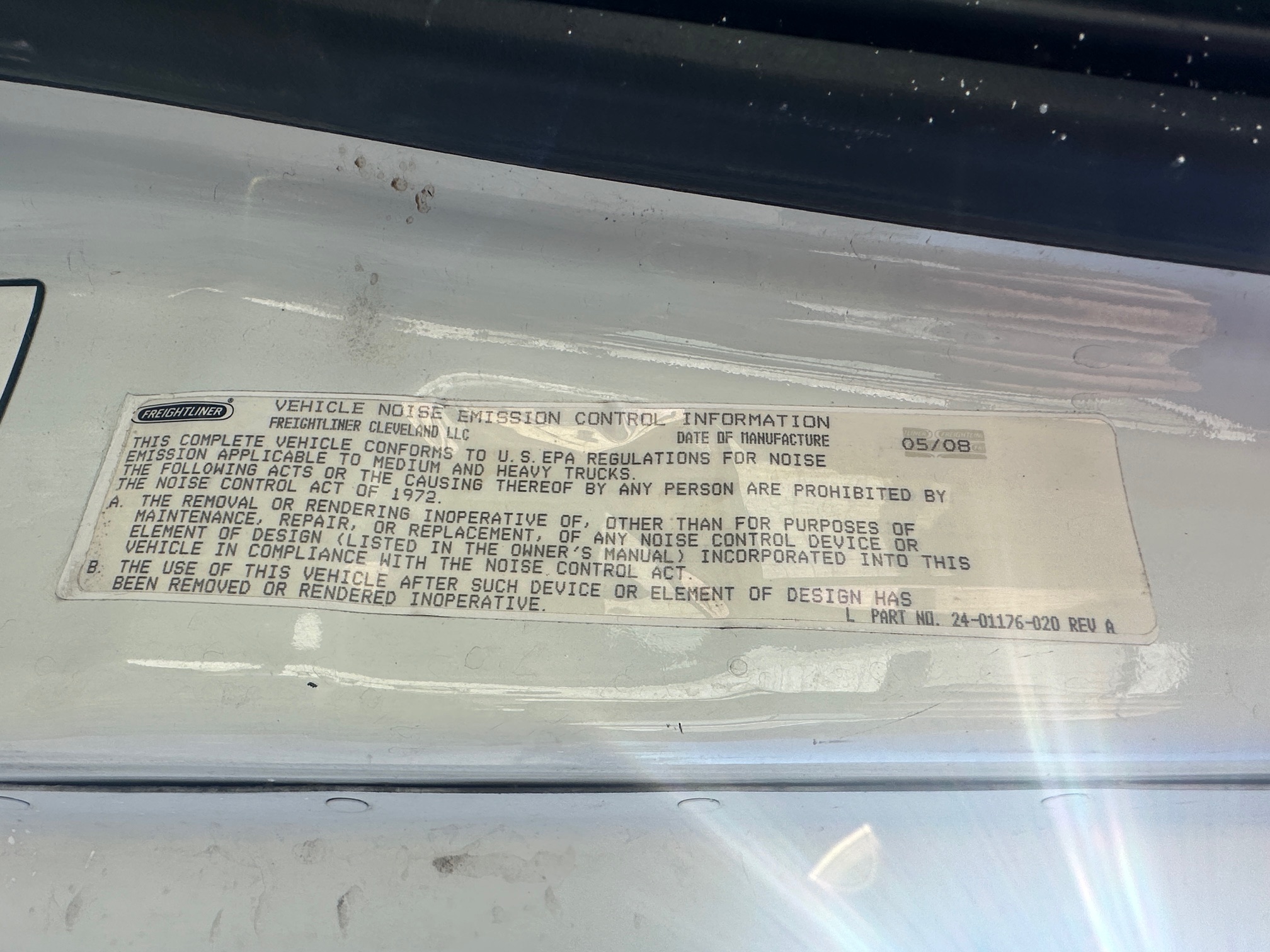 2009 FREIGHTLINER Cascadia - Image 16