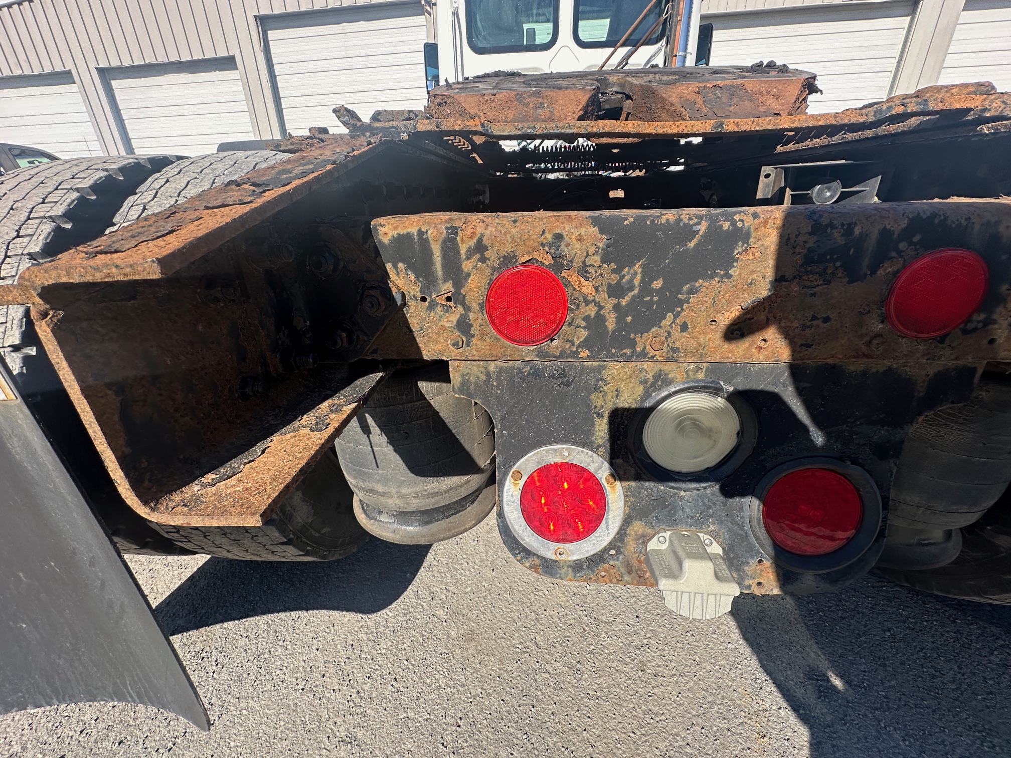 2009 FREIGHTLINER Cascadia - Image 28