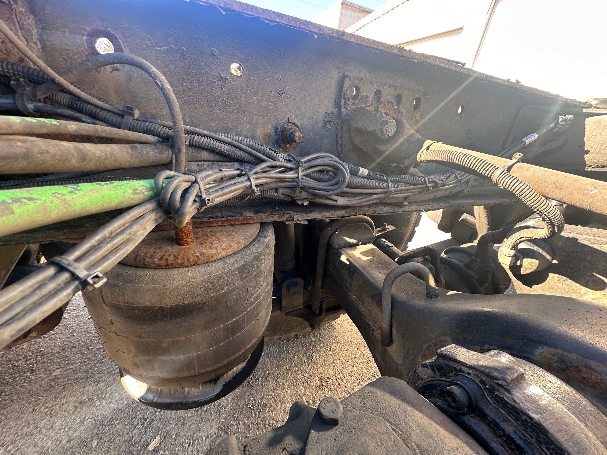 2009 FREIGHTLINER Cascadia - Image 30